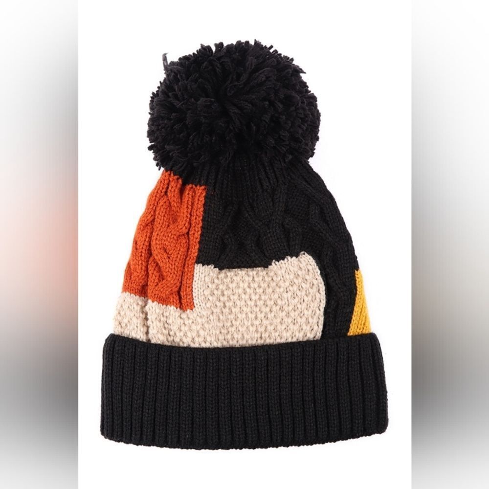 Women's Cozy Multicolor Bold Insulated Knit Beanie - Picture 2 of 3